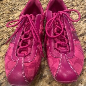 Women’s Coach tennis shoes (pink)